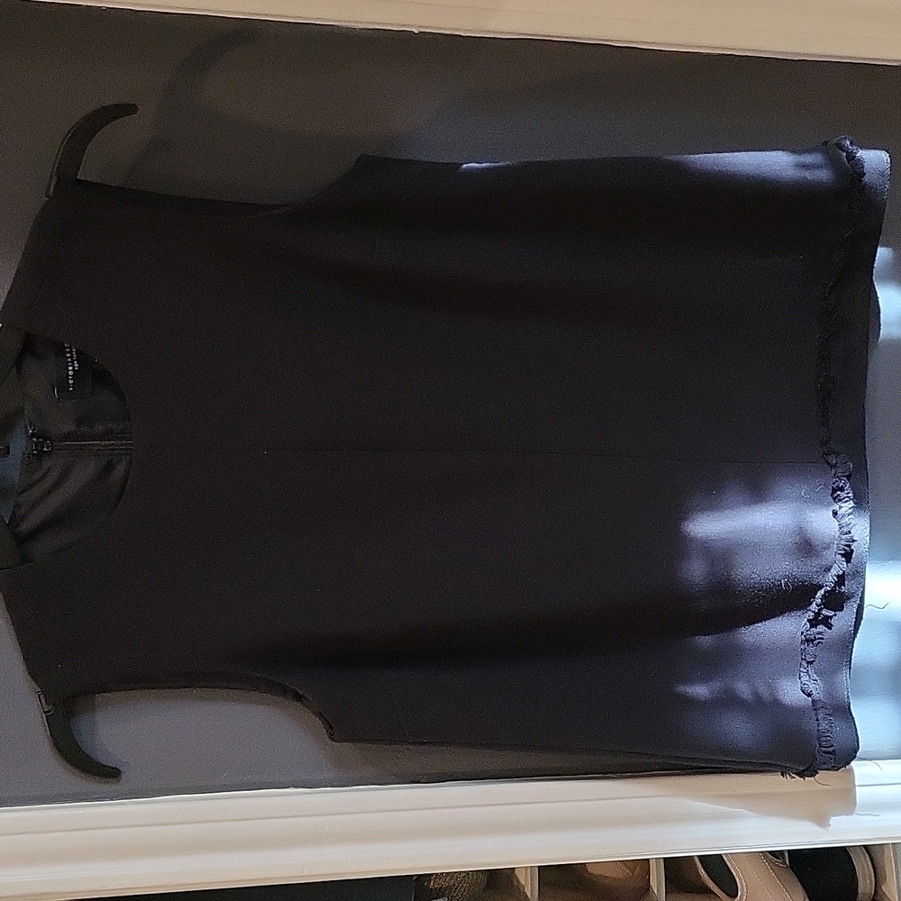 Black sleeveless top